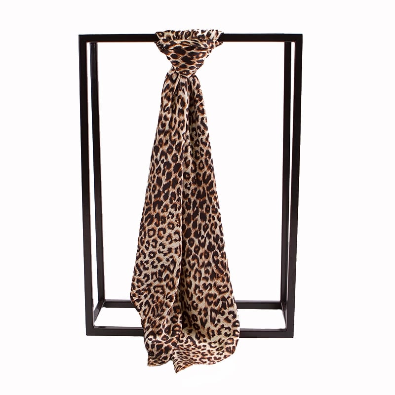 Fabulous Leopard Print Scarf – Jungle-Inspired Elegance for Bold Women