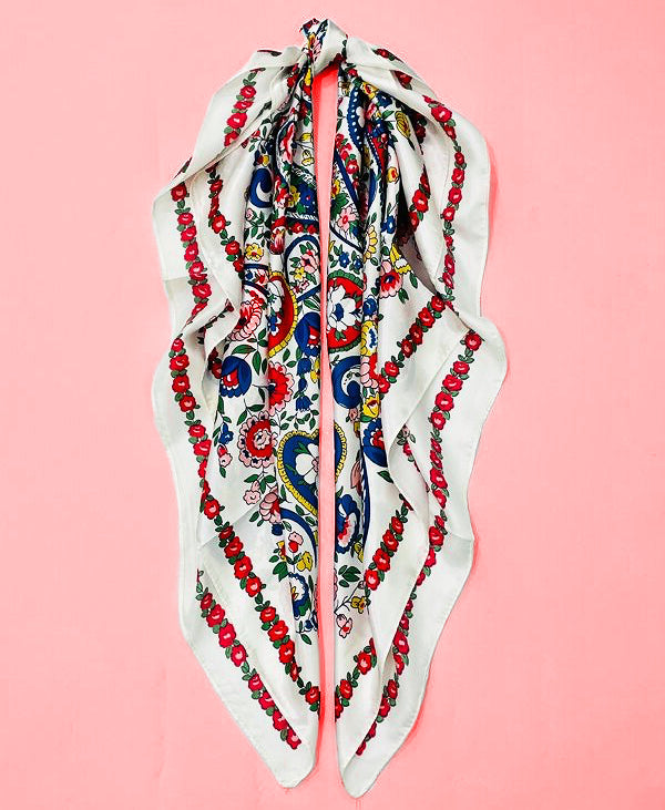White Floral Paisley Silk-Feel Square Scarf – Elegant Vintage Print Accessory