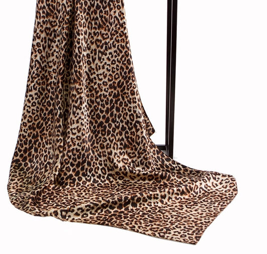 Fabulous Leopard Print Scarf – Jungle-Inspired Elegance for Bold Women
